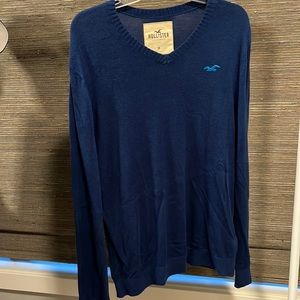 Hollister men’s medium V-neck sweater
